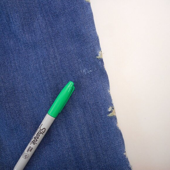 Driftwood Size 28 Audrey Blue Denim Jeans Floral Embroidery Slim Leg Raw Hem - Picture 14 of 14